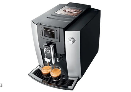Jura E6 : une machine à café entièrement automatique, idéale pour le café noir, entre autres.