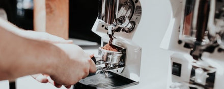 Déterminer la mouture du café de la manière la plus rapide et la meilleure